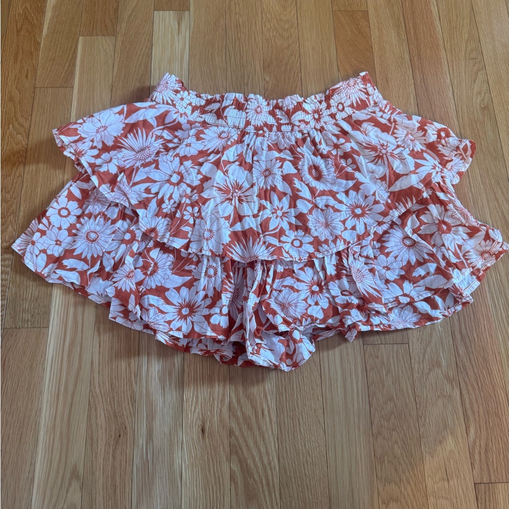 American Eagle Floral Ruffle Shorts in Orange and White
